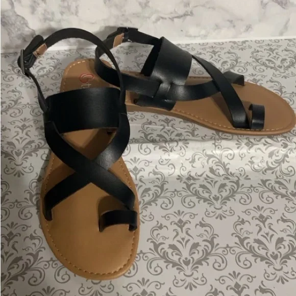 B true bare, straps thong sandal - Picture 4 of 7